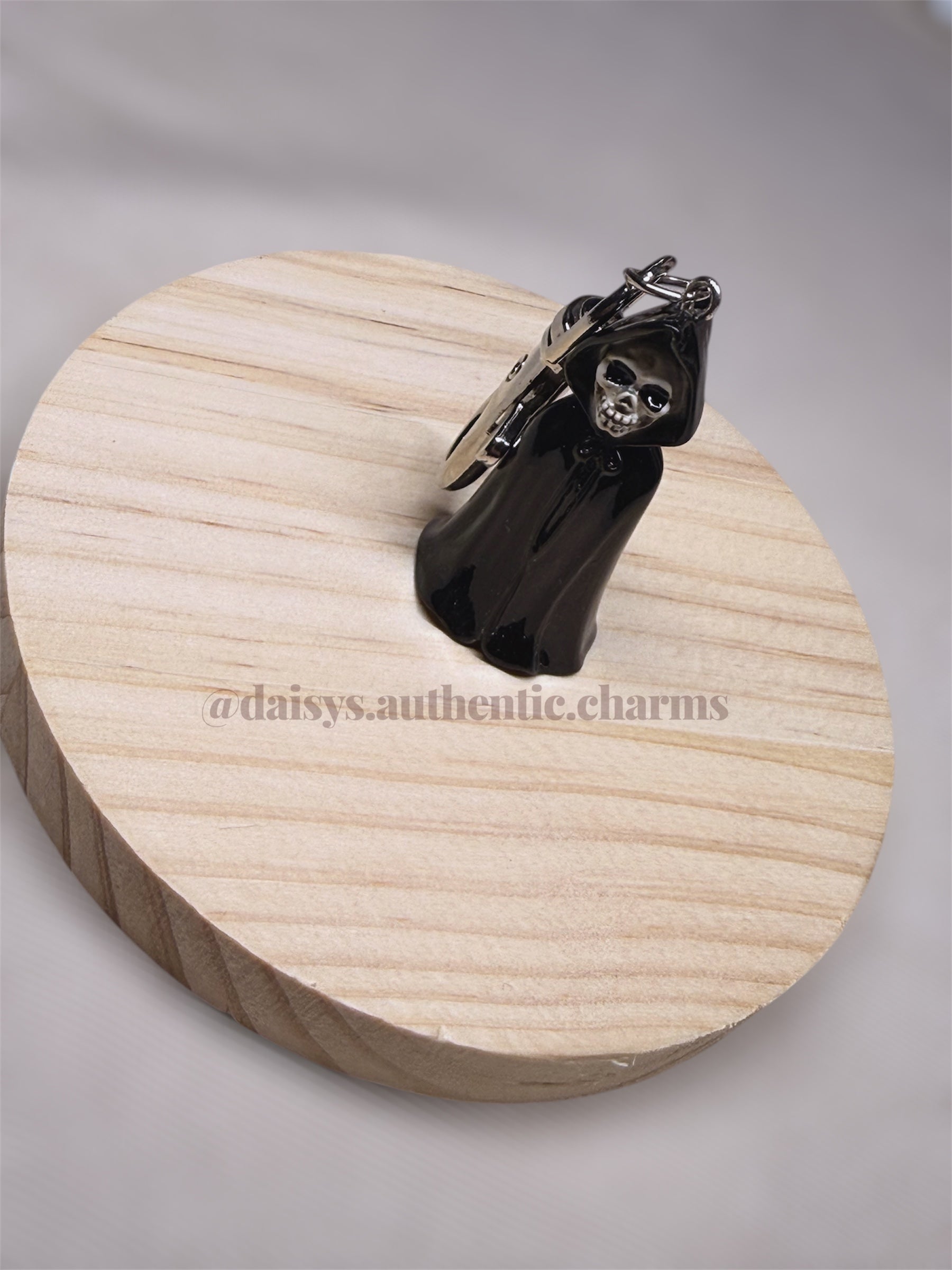 Santa Muerte Small Statue Keychain
