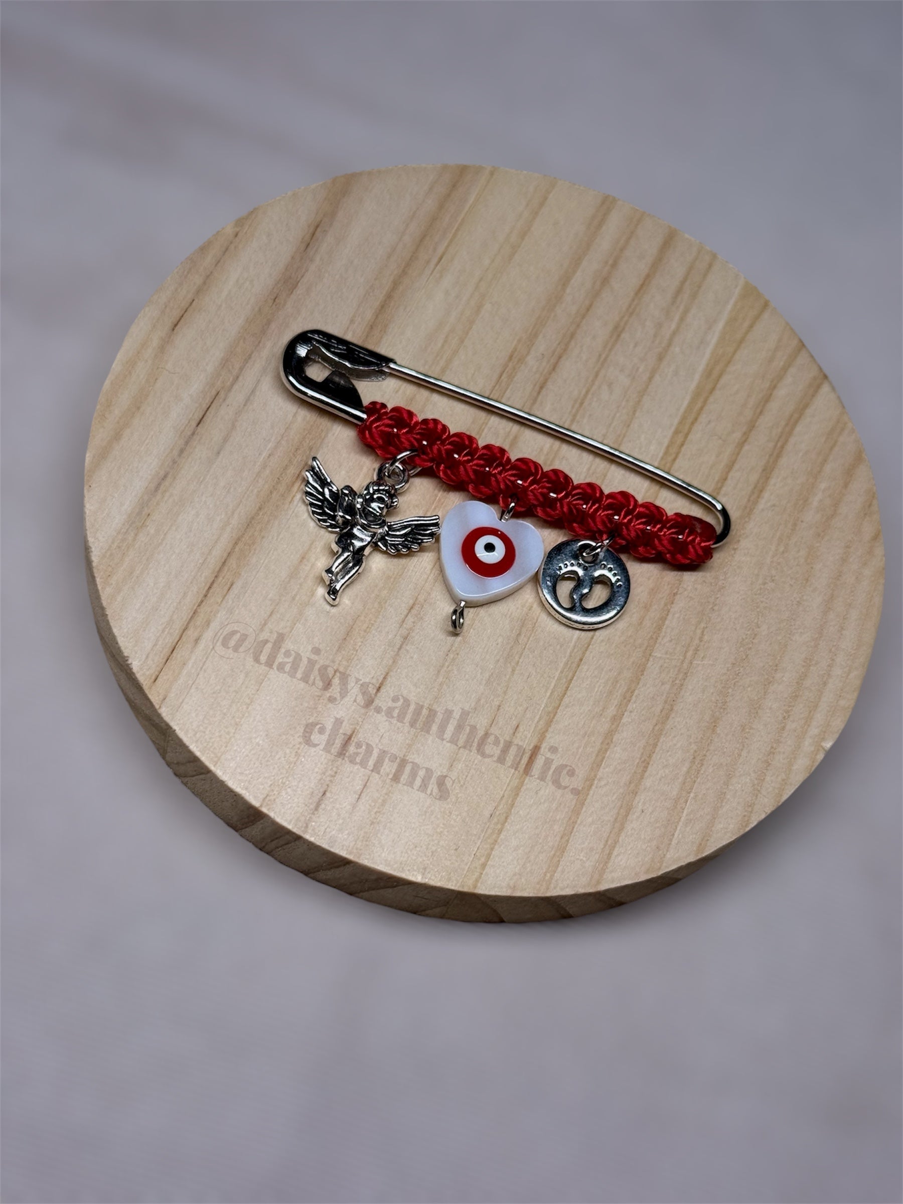 Pregnancy pin 🧷 🤰🏽